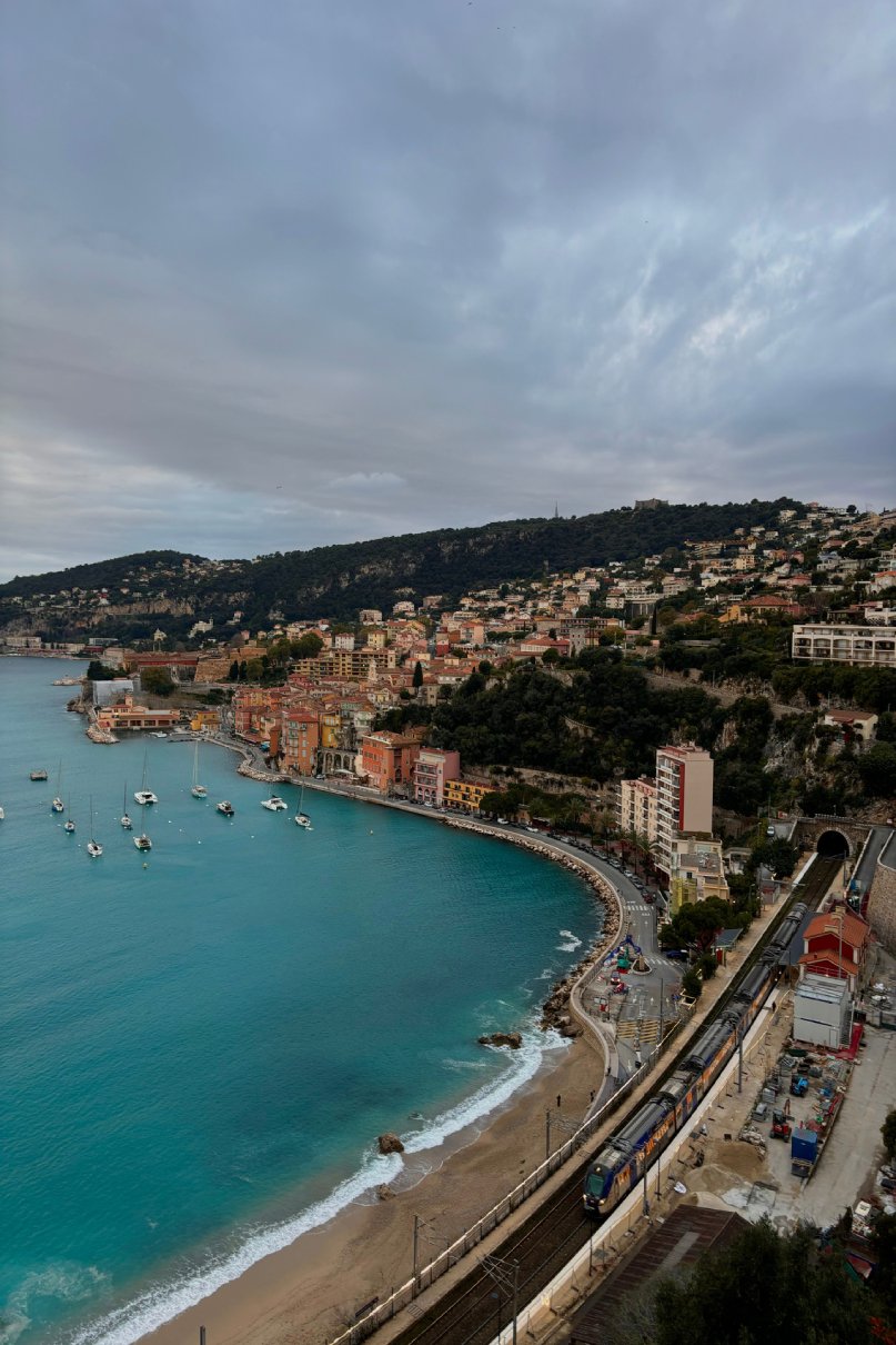 "across towns" Collectio(n.) 2016 - 